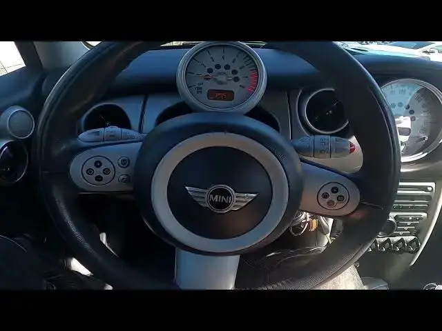 'Video thumbnail for How to Manually Change Radio Station in Mini R50/Cooper S ( 2001 – 2007 ) - Adjust Radio Station'
