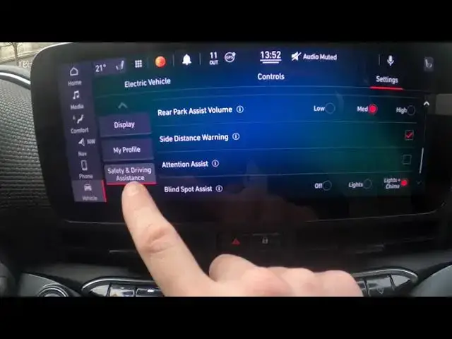'Video thumbnail for How to Enable or Disable Blind Spot Assist in Fiat 500 Electric ( 2020 - now )'