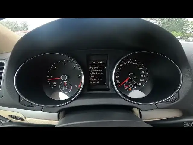 'Video thumbnail for How to Manage Date and Time Settings in Volkswagen Golf VI ( 2008 - 2016 )'