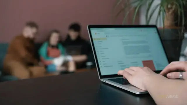 'Video thumbnail for .How to Automatically Empty the Trash in Gmail'