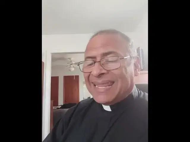 'Video thumbnail for El potente mensaje del sacerdote nicaragüense Benito Martinez ante su traslado a otra parroquia en E'