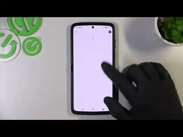 'Video thumbnail for Motorola Razr 2022 - How To Manage Google Wallet'