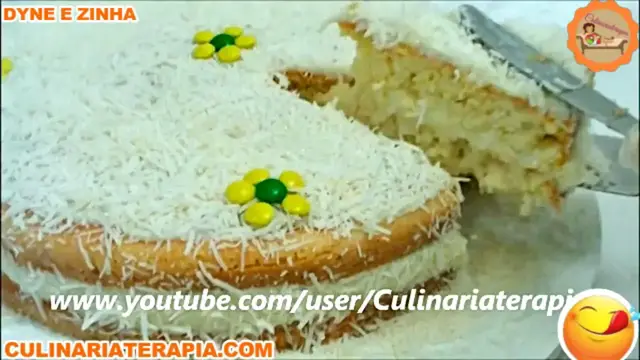'Video thumbnail for Como Fazer Bolo Gelado de Coco com Recheio Cremoso Molhadinho que Derrete na Boca'