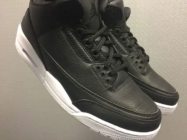 'Video thumbnail for Air Jordan 3 Retro Cyber Monday First Look & Should You Buy To Flip?'