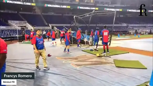 'Video thumbnail for Equipo Cuba entrena en el IoanDepot Park de Miami'