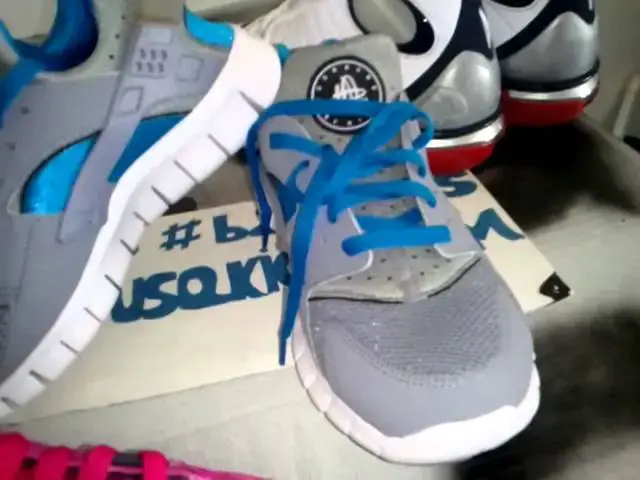 'Video thumbnail for Aj 4 pink gs,huarache 2k4 usa,huarache free run'