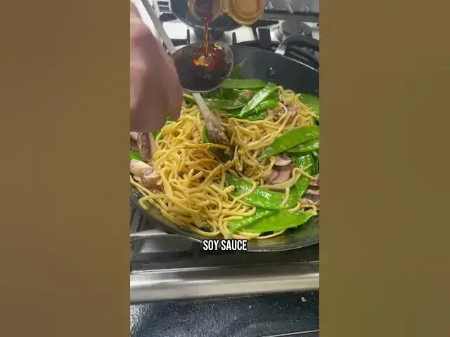 'Video thumbnail for 15 Minute Vegetable Chow Mein'