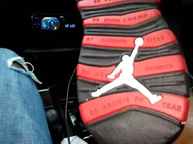 'Video thumbnail for Air jordan 10 X chicago'
