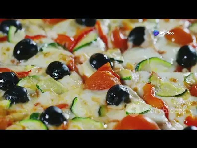 'Video thumbnail for Fusion Feast: The Irresistible Paratha Pizza – Quick, Crispy, and Delicious!'
