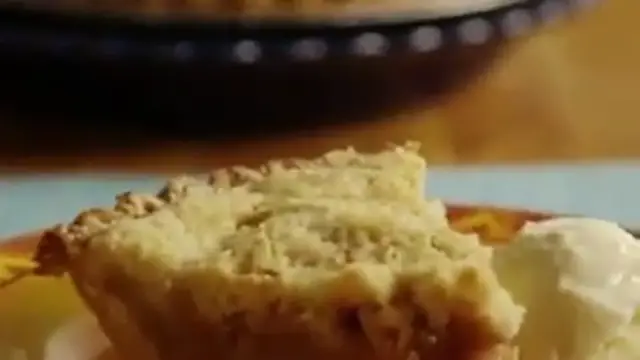'Video thumbnail for Easy Apple Crumble Pie | Buttery Crust & Cinnamon Streusel Topping'