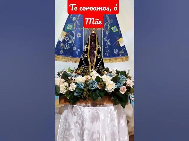 'Video thumbnail for Perfeito é quem te criou / Te coroamos, ó Mãe / Se o Criador te coroou'