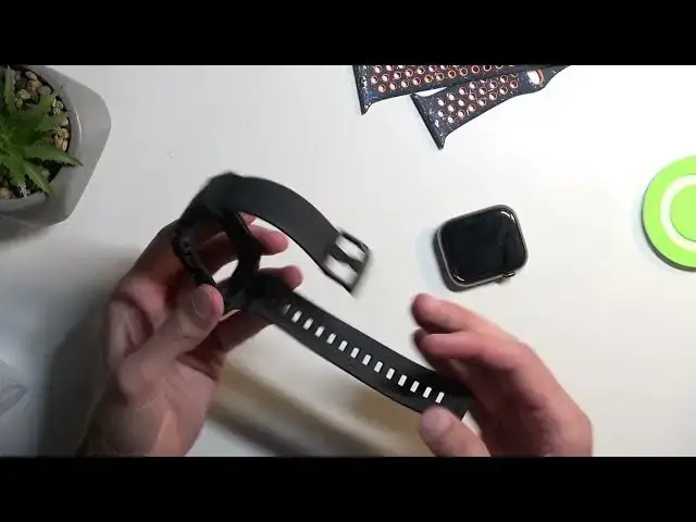 'Video thumbnail for APPLE Watch 9 Unboxing and Apply Spigen Case'