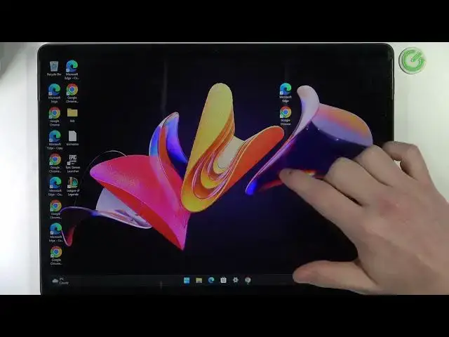 'Video thumbnail for Microsoft Surface 8 Pro - How To Change Icon Size'