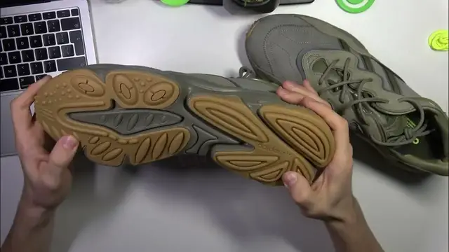 'Video thumbnail for How to Unbox and Review the Adidas Ozwego Grey Raw Khaki'