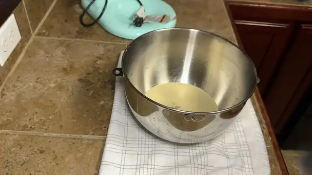 'Video thumbnail for AMAZING HOMEMADE SOFT PRETZELS (720p 30fps)'