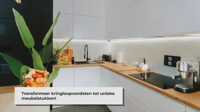 'Video thumbnail for Kringloopkastje wordt uniek pronkstuk: DIY make-over'