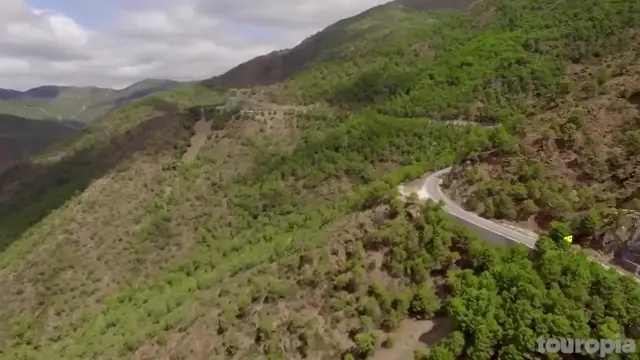 'Video thumbnail for 10 Best Places to Visit in Spain - Travel Video (720p 25fps)'