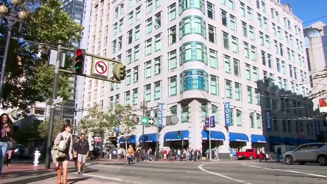 'Video thumbnail for 10 Top Tourist Attractions in San Francisco - Travel Video (720p 30fps)'