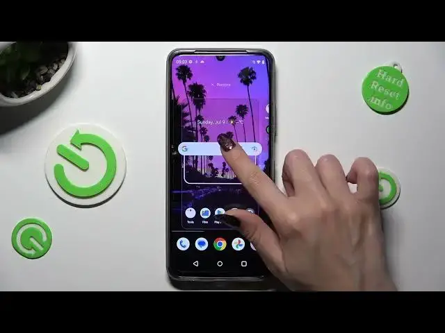 'Video thumbnail for How to Remove Google Search Bar from Home Screen on a REALME C53'
