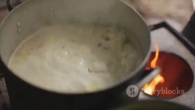 'Video thumbnail for Crockpot Potato Soup The Ultimate Creamy and Comforting Meal'