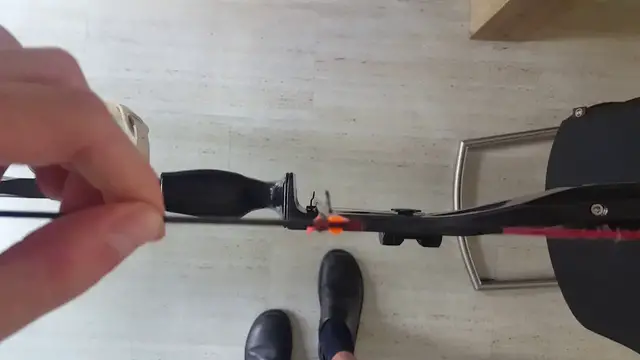 'Video thumbnail for Testing the nock size - Method 2: Nock loose enough'