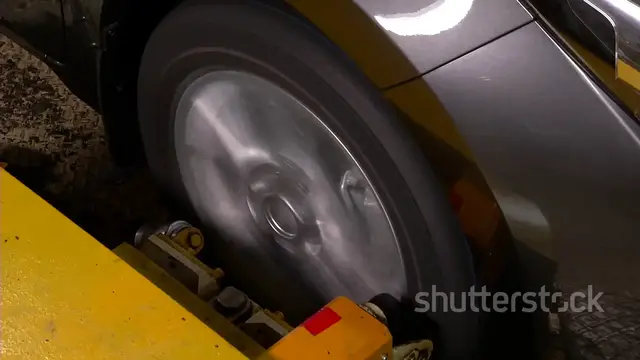 'Video thumbnail for Parti del Motore dell'Auto: Una Guida Completa per Principianti e Appassionati'