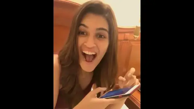 'Video thumbnail for Kriti Sanon Beautiful Smile On iPhone Siri Cute Talk'