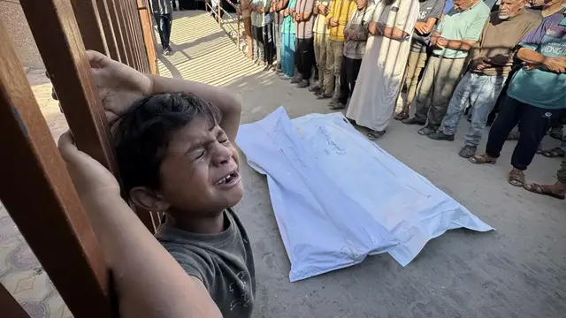 'Video thumbnail for Israeli strike on home: Palestinians buried in rubble in Gaza city'