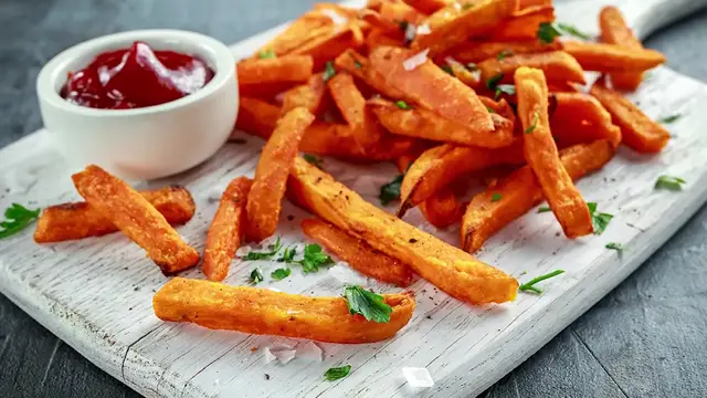 'Video thumbnail for Best Air Fryer Sweet Potato Chips _ Easy _ Healthy(720P_HD)'