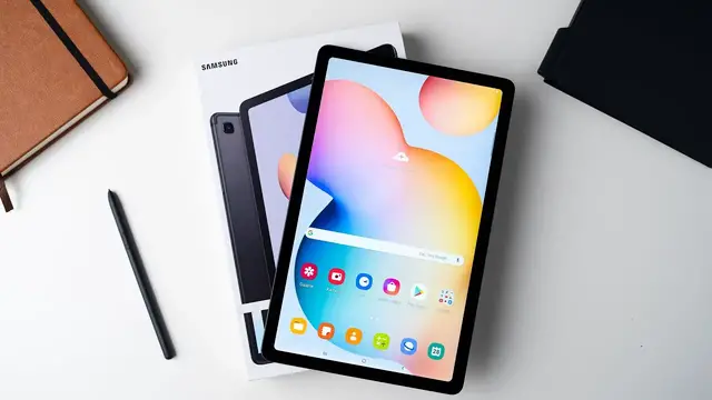'Video thumbnail for Samsung Galaxy Tab S6 Lite Unboxing & Hands On'