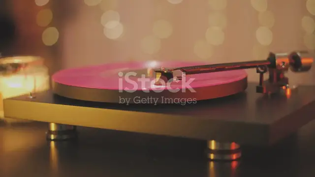 'Video thumbnail for invideo-ai-1080 ¡El Vinilo de 'Confident' de Demi Lovato 2025-06-07'