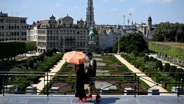 'Video thumbnail for Extreme heat hits Europe, forcing closures and warnings'