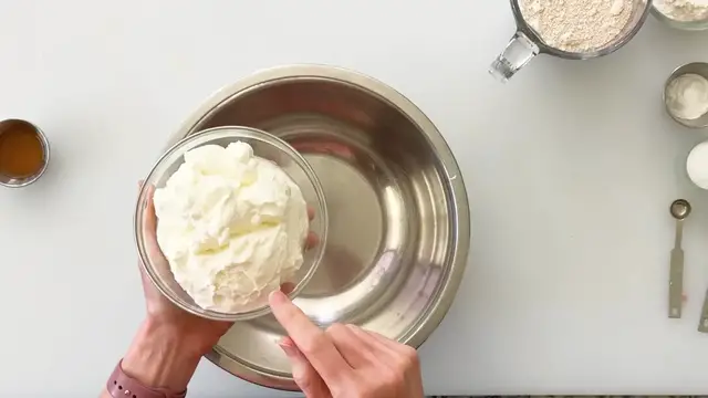 'Video thumbnail for Oat Flour Dinner Rolls with Greek Yogurt _ No Yeast _ Gluten-Free(720P_HD)'