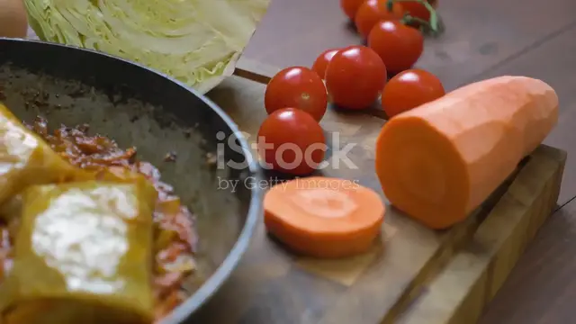 'Video thumbnail for invideo-ai-1080 Rollitos de Col Rellenos_ Tradición con  2025-06-11'
