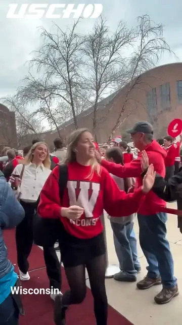 'Video thumbnail for NCAA Womens Forzen Four Final Red Carpet Walk'