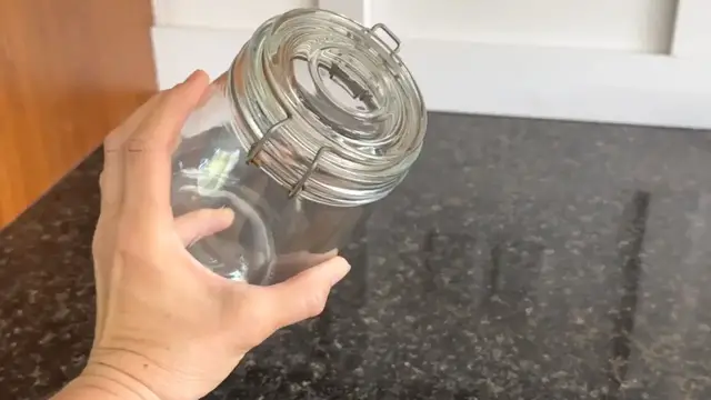 'Video thumbnail for The BRILLIANT new ways people are using upcycled jars in the kitchen!'