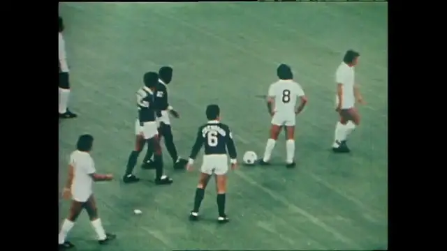 'Video thumbnail for Greatest Sports Legends- Features Pelé, Soccer (Football) Star discussing the end of his career'