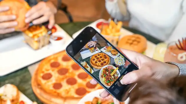 'Video thumbnail for Pizza Hut's $7 Deal Lover's Menu: Affordable Feasts for Every Craving'