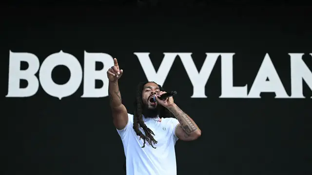 'Video thumbnail for US revokes Bob Vylan visas after Glastonbury chants'