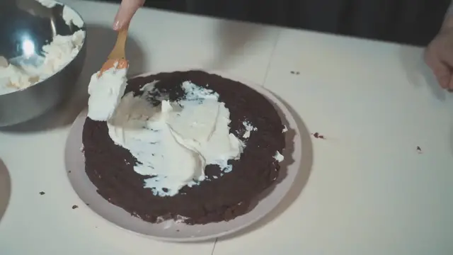 'Video thumbnail for 10 Hacks for Smooth Frosting on Cakes: Secrets to Bakery-Level Perfection2025-05-17'