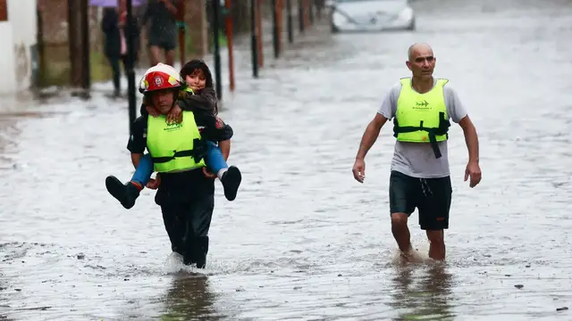 'Video thumbnail for Heavy flooding in Argentina exposes gaps in climate policy and local readiness'