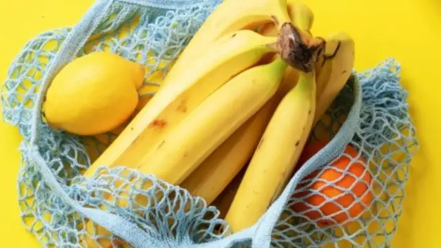 'Video thumbnail for The Trick To Keeping Your Bananas Fresh Longer'