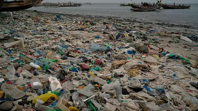 'Video thumbnail for Renewed calls to end plastic pollution on World Environment Day'