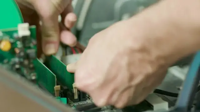 'Video thumbnail for 5 Essential Tips for Upgrading MacBook RAM'