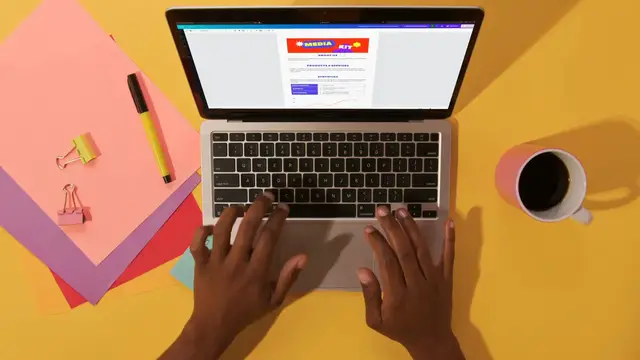 'Video thumbnail for Le Plus Grand Référentiel de Polices Gratuites  Comment Trouver et Utiliser les Meilleures Typographies !'