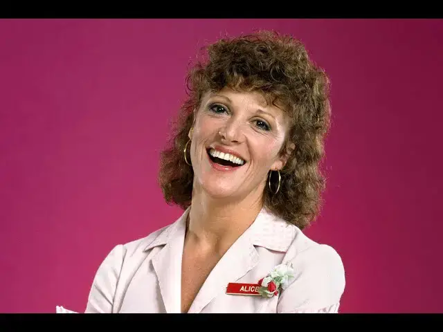 'Video thumbnail for Linda Lavin, star of sitcom "Alice" and Tony Award winner, dies at 87 #hollywood #celebritynews'