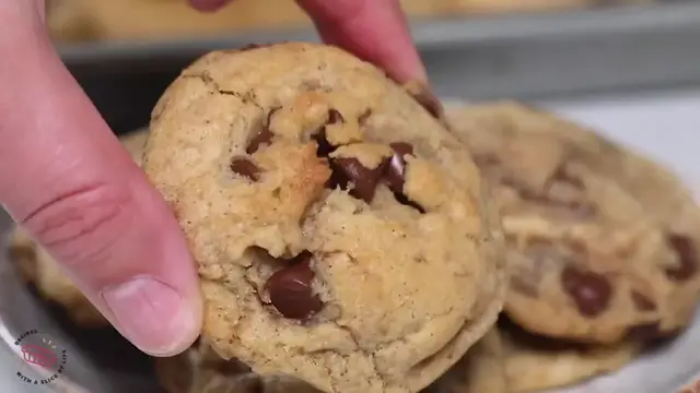 'Video thumbnail for The BEST Chewy Chocolate Chip Cookies Recipe  | Easy Homemade Cookies 🍪'