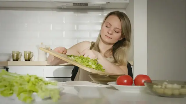 'Video thumbnail for The Ultimate Keto Meal Plan for Women: A Comprehensive Guide'
