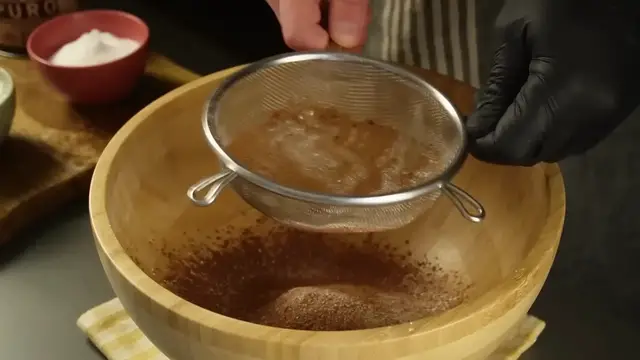 'Video thumbnail for No Fancy Ingredients or Special Tools Needed – Anyone Can Make This Chocolate Roll'