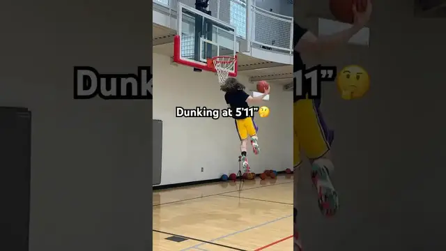 'Video thumbnail for Dunk at 5'11" vs 6ft: Insane Vertical Jump!'